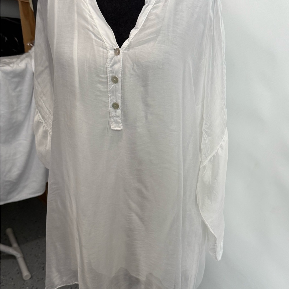 Chic White Long Sleeve Women's Top